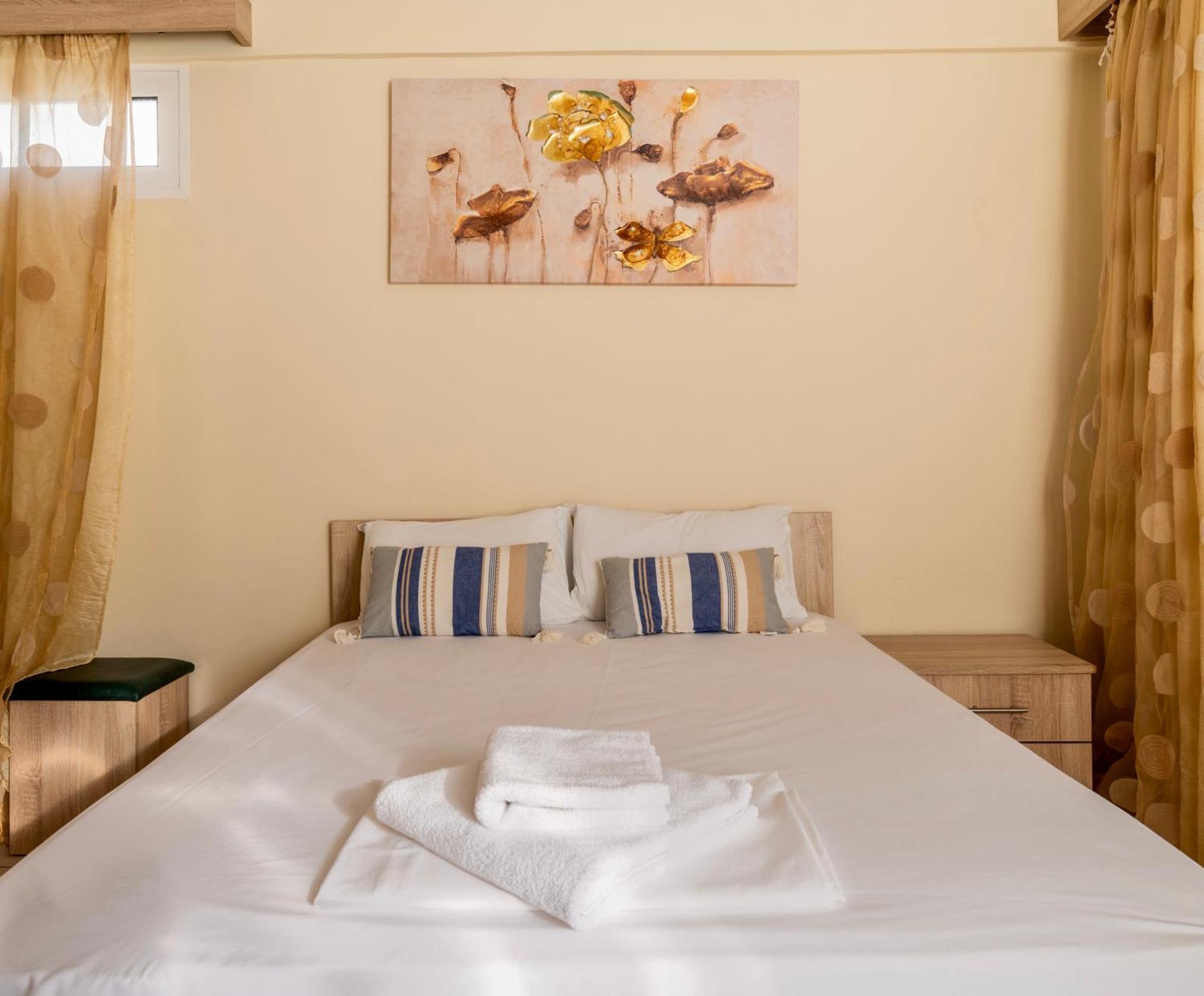 Fontana Luxury Rooms Mytilene Exterior photo