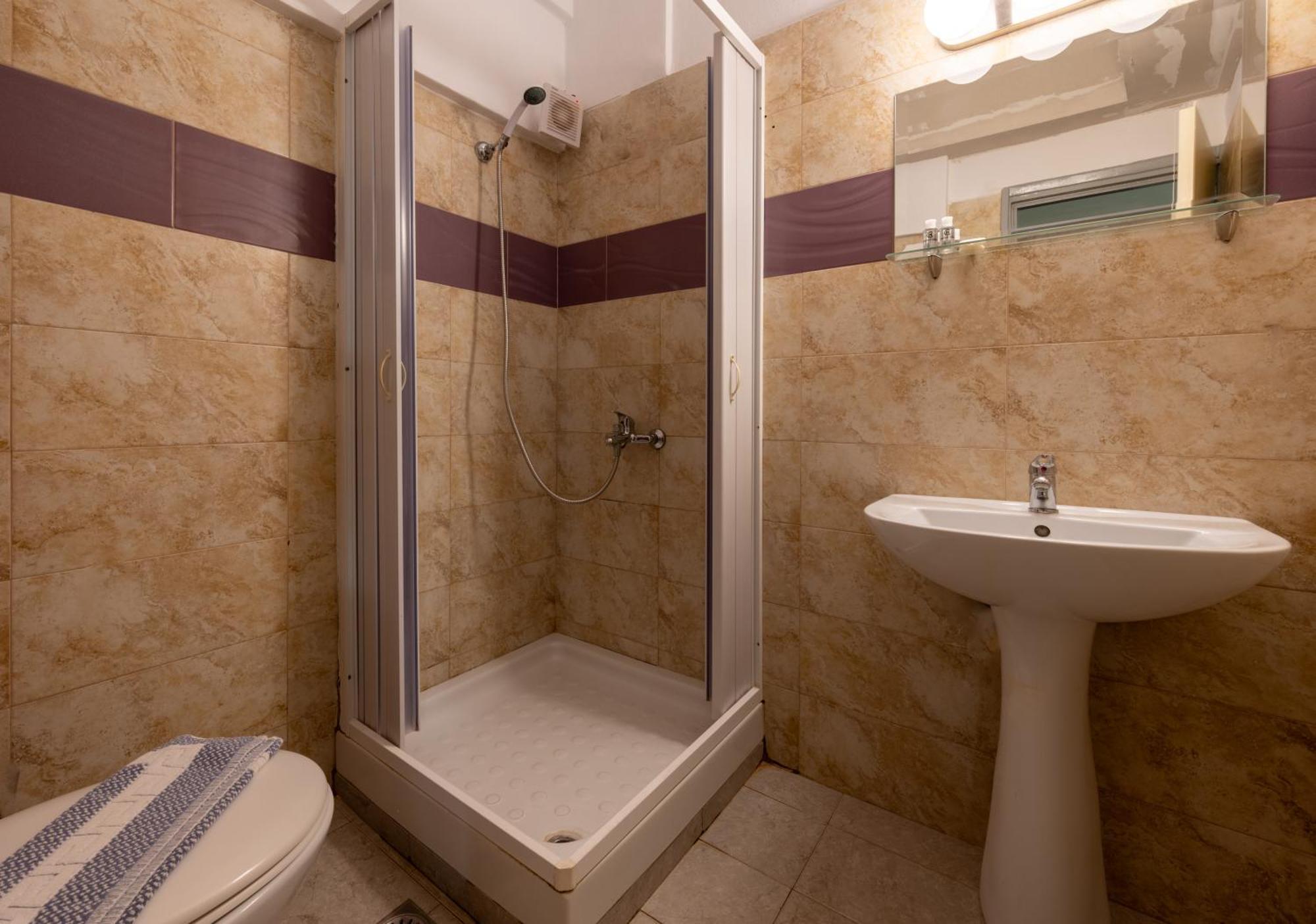 Fontana Luxury Rooms Mytilene Exterior photo