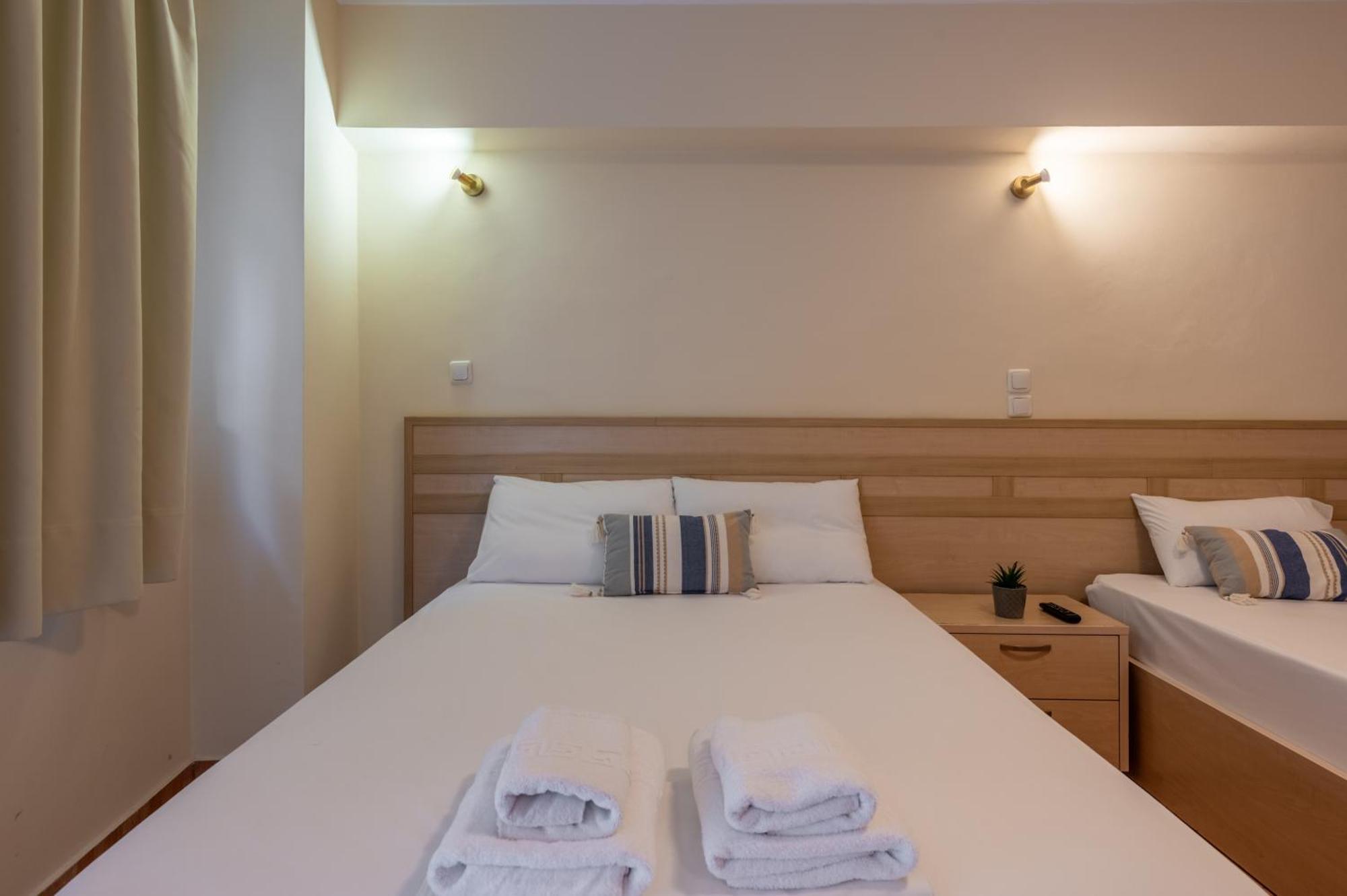 Fontana Luxury Rooms Mytilene Exterior photo